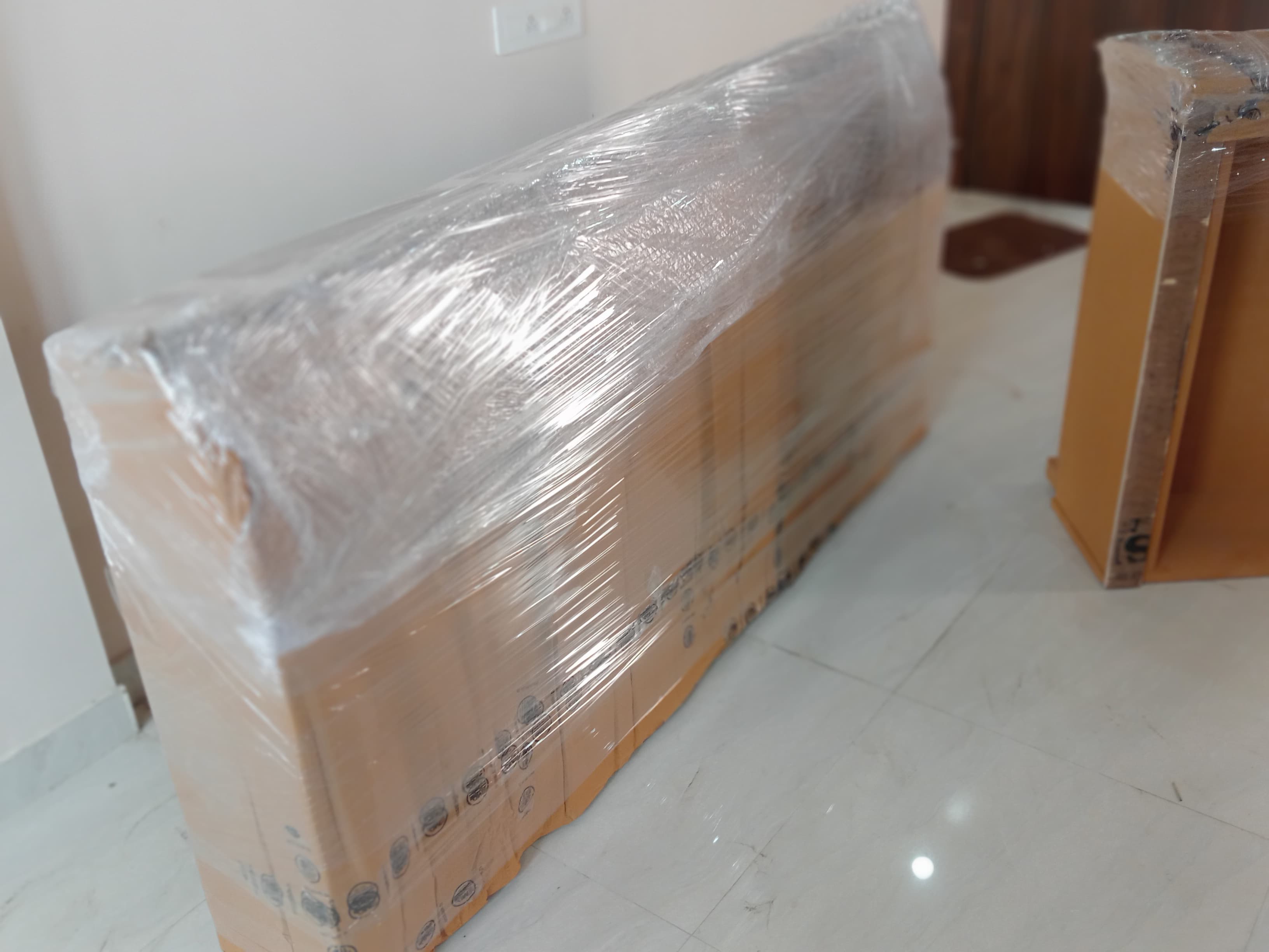 Packing delicate artwork with custom crates